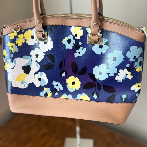 ANNE KLEIN Floral Medium Handbag in Beautiful Blue with Tan Trim - Picture 7 of 13